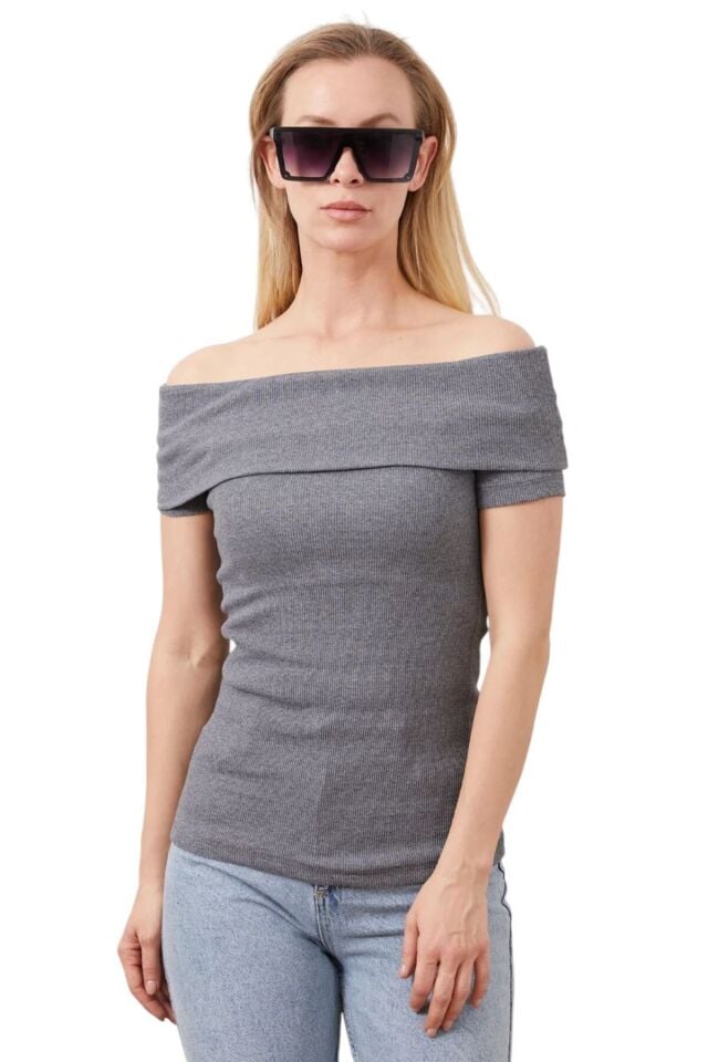 Modonna Yaka Kısa Kol Bluz